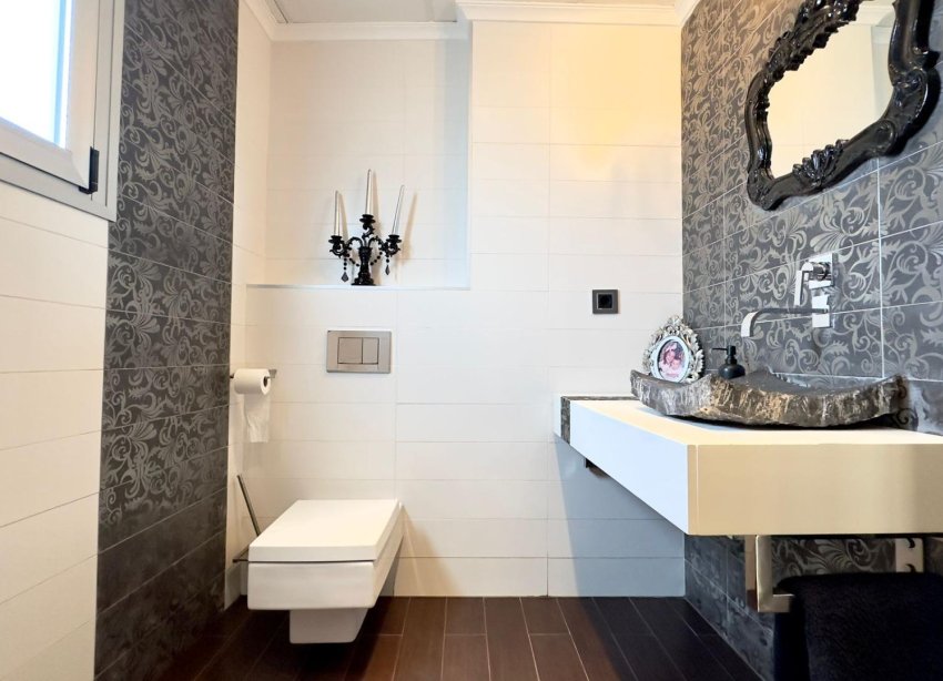 Resale - Building - Torrevieja - Playa del Cura