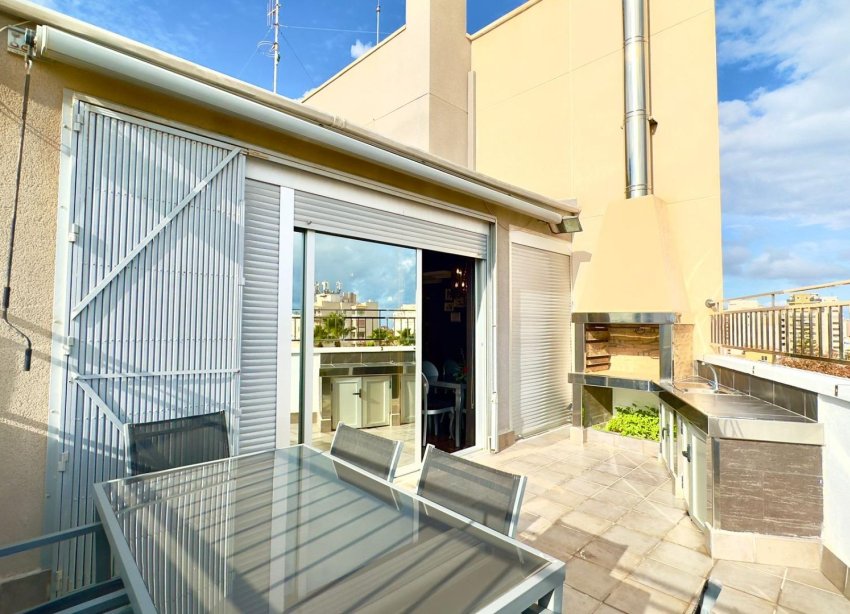Resale - Building - Torrevieja - Playa del Cura
