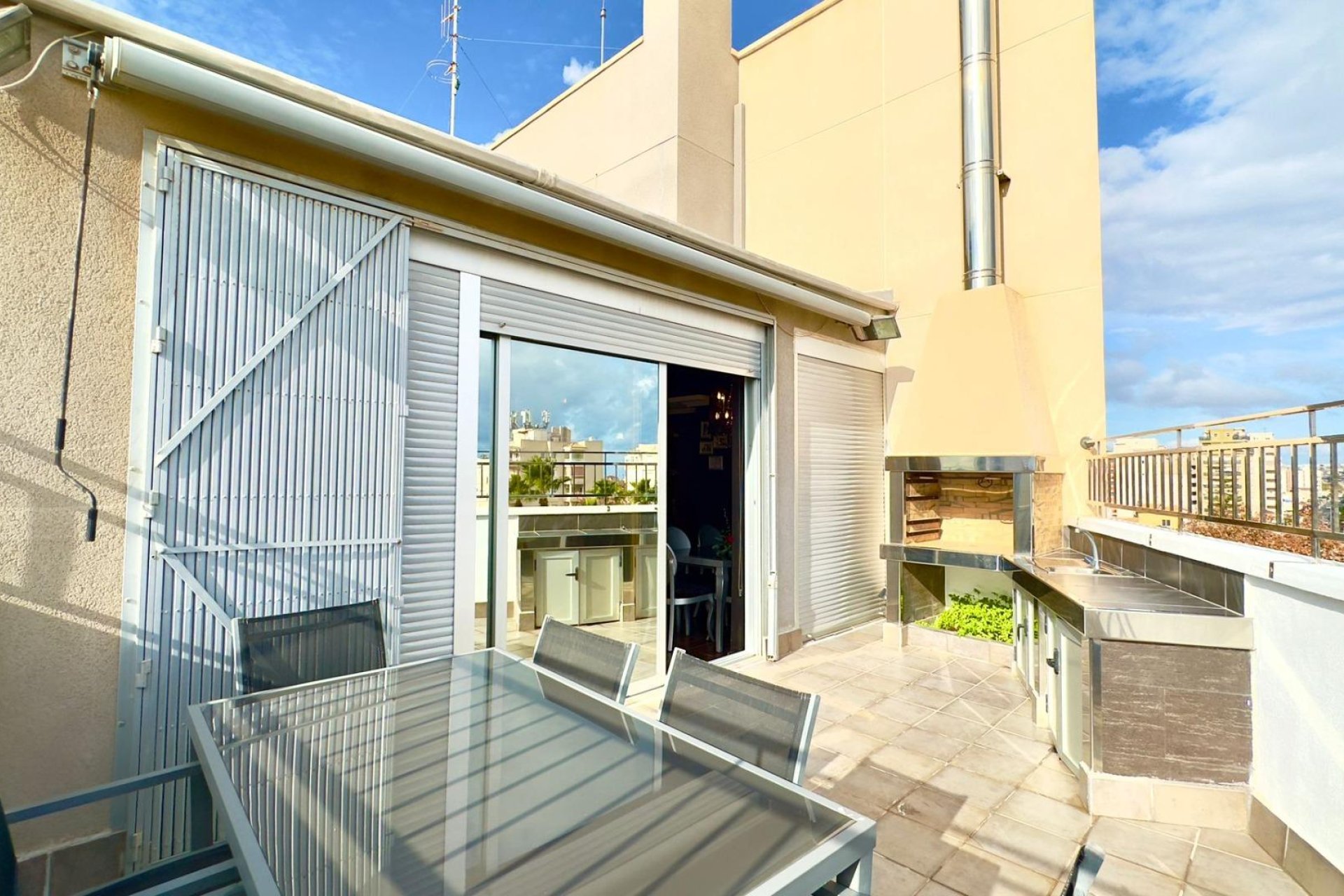 Resale - Building - Torrevieja - Playa del Cura