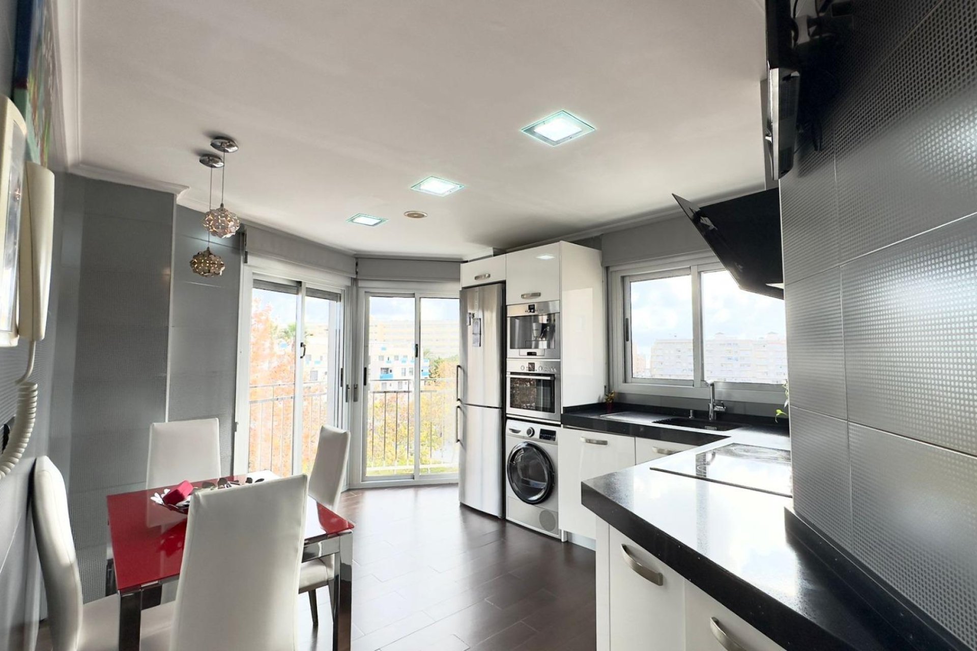 Resale - Building - Torrevieja - Playa del Cura