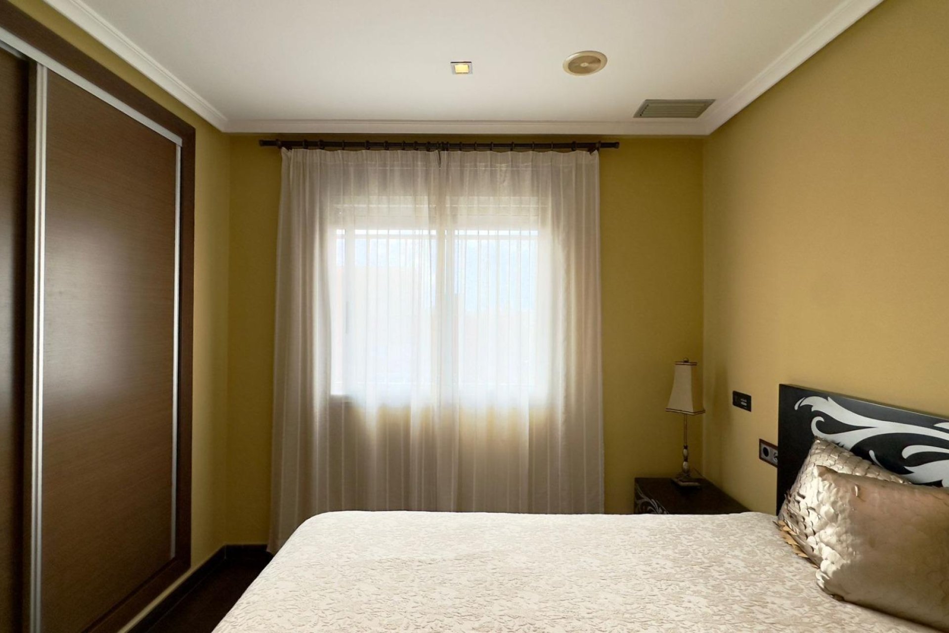 Resale - Building - Torrevieja - Playa del Cura