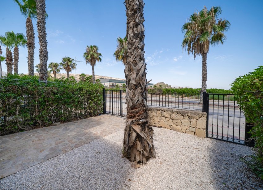 Resale - Bungalow - Algorfa