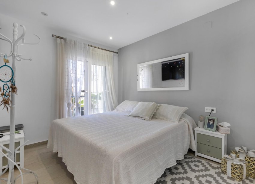 Resale - Bungalow - Guardamar del Segura - Urbanizaciones