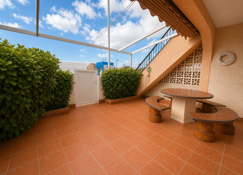 Resale - Bungalow - La Mata - La Mata, Torrevieja