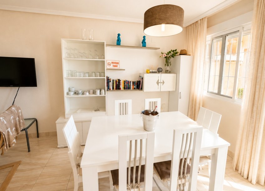 Resale - Bungalow - La Mata - La Mata, Torrevieja