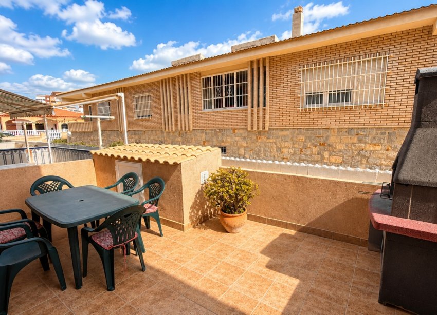 Resale - Bungalow - La Mata - La Mata, Torrevieja
