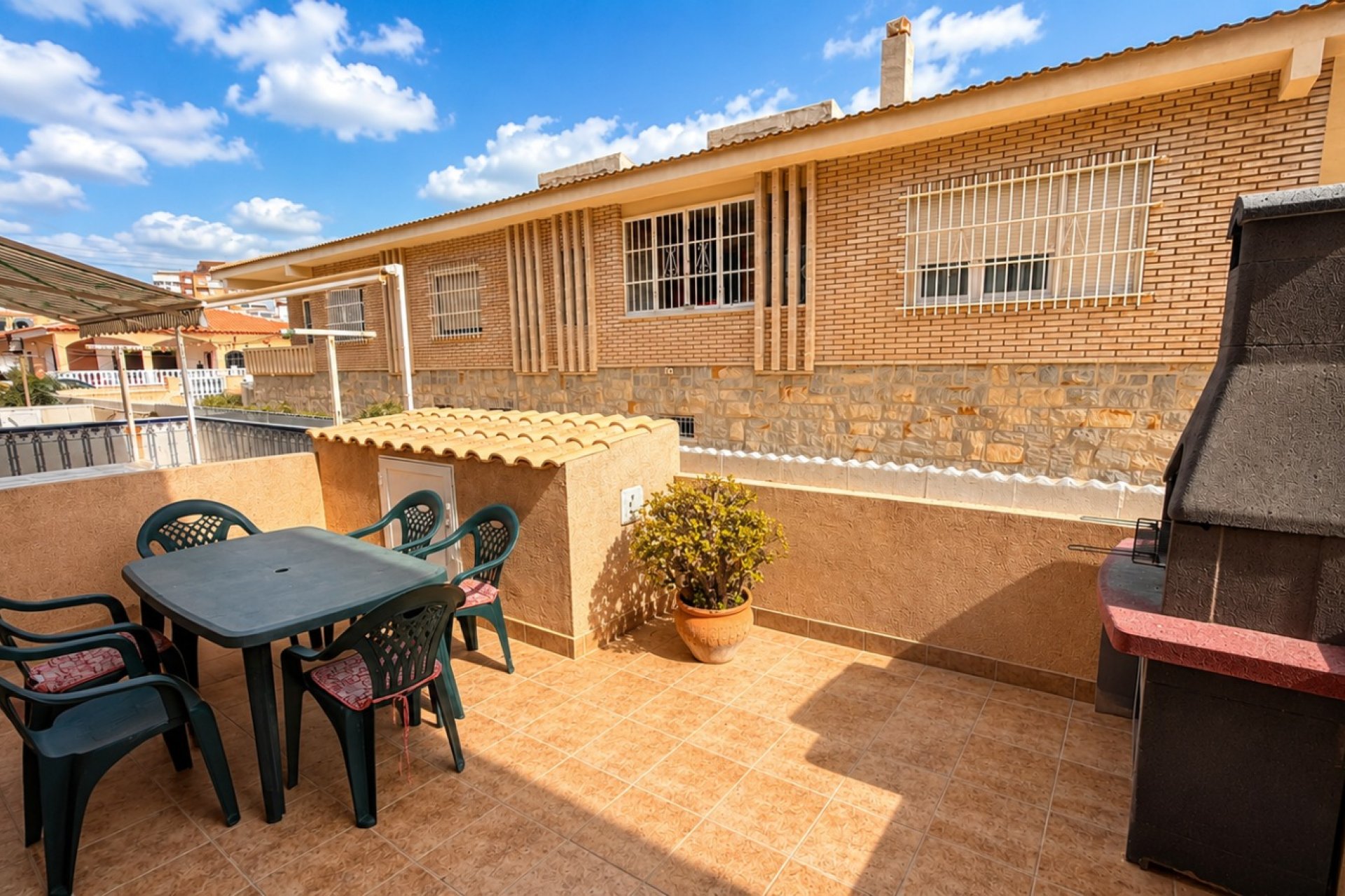 Resale - Bungalow - La Mata - La Mata, Torrevieja