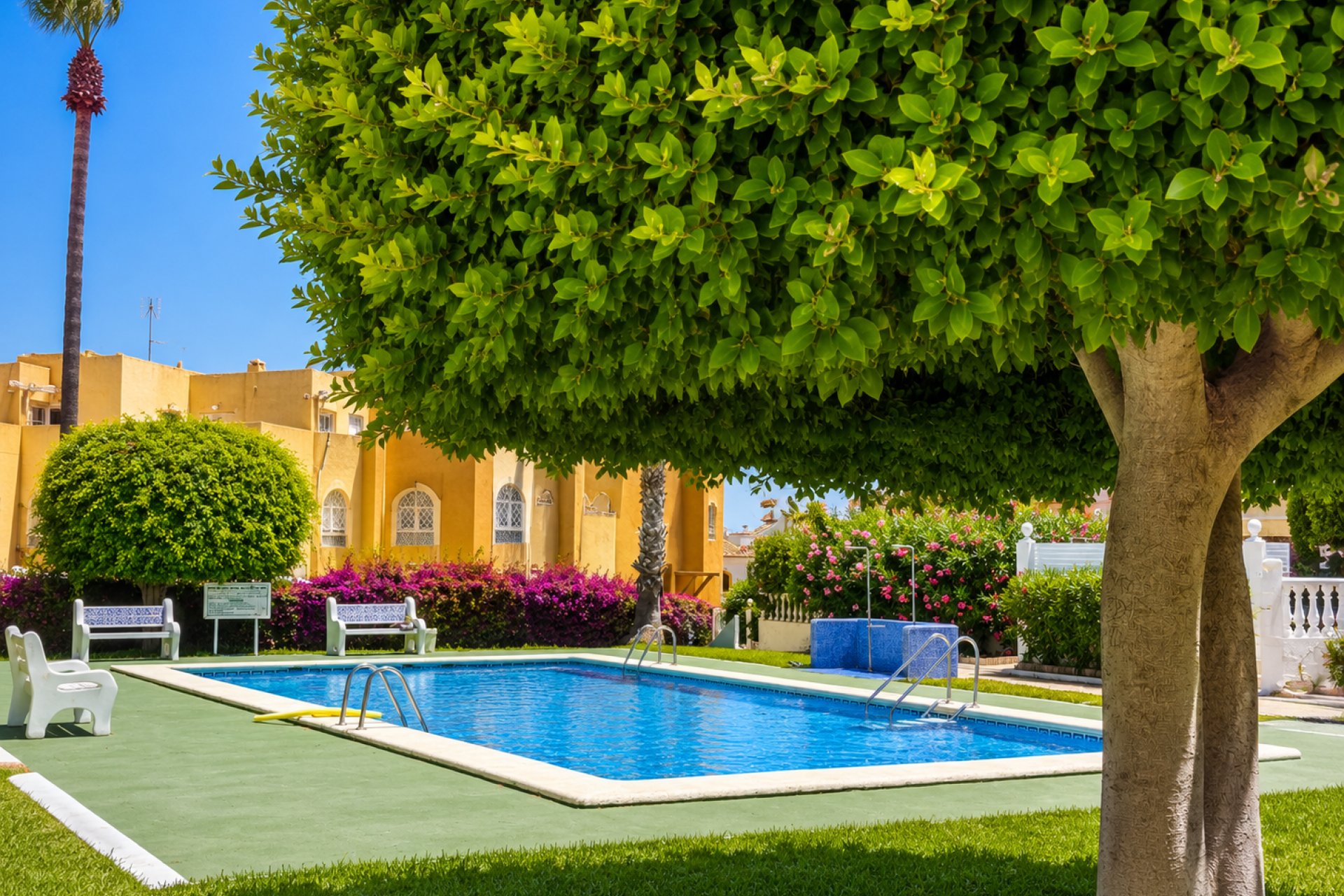 Resale - Bungalow - La Mata