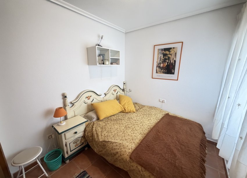 Resale - Bungalow - Orihuela Costa - Cabo Roig