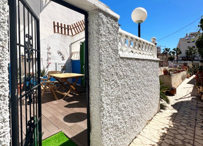 Resale - Bungalow - Orihuela Costa - Cabo Roig