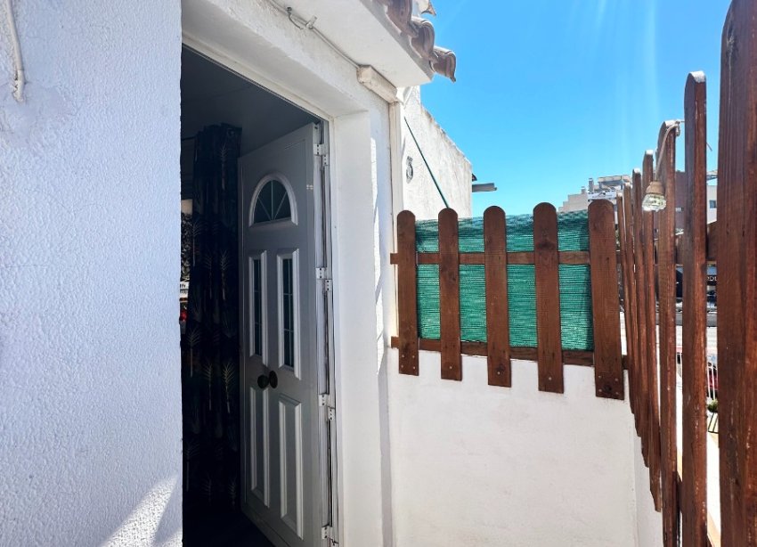 Resale - Bungalow - Orihuela Costa - Cabo Roig