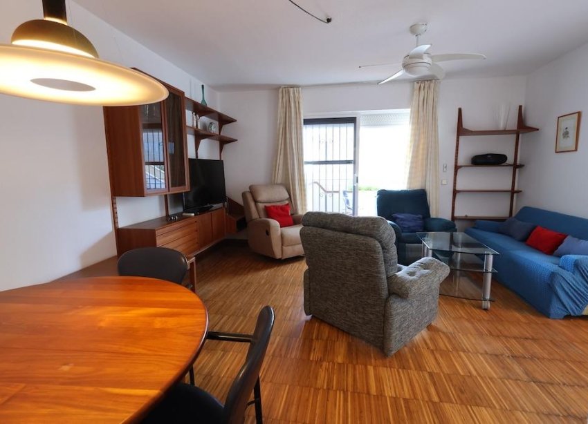 Resale - Bungalow - Orihuela Costa - Campoamor