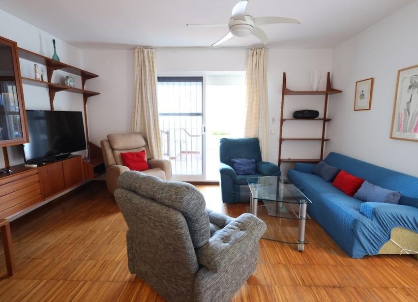 Resale - Bungalow - Orihuela Costa - Campoamor