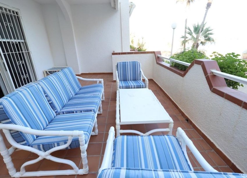 Resale - Bungalow - Orihuela Costa - Campoamor