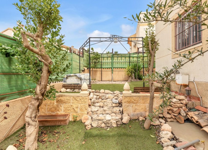 Resale - Bungalow - Orihuela Costa - La Florida