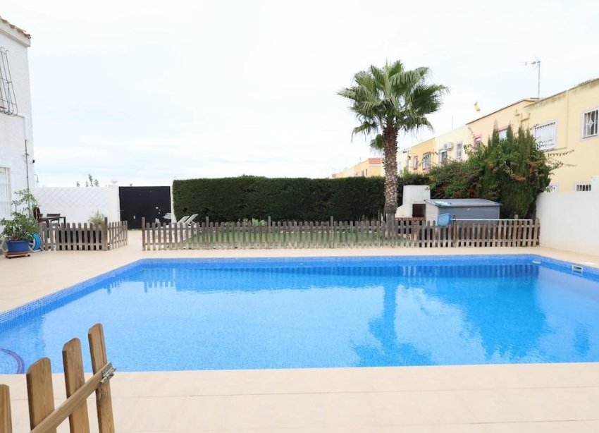 Resale - Bungalow - Orihuela Costa - La Regia