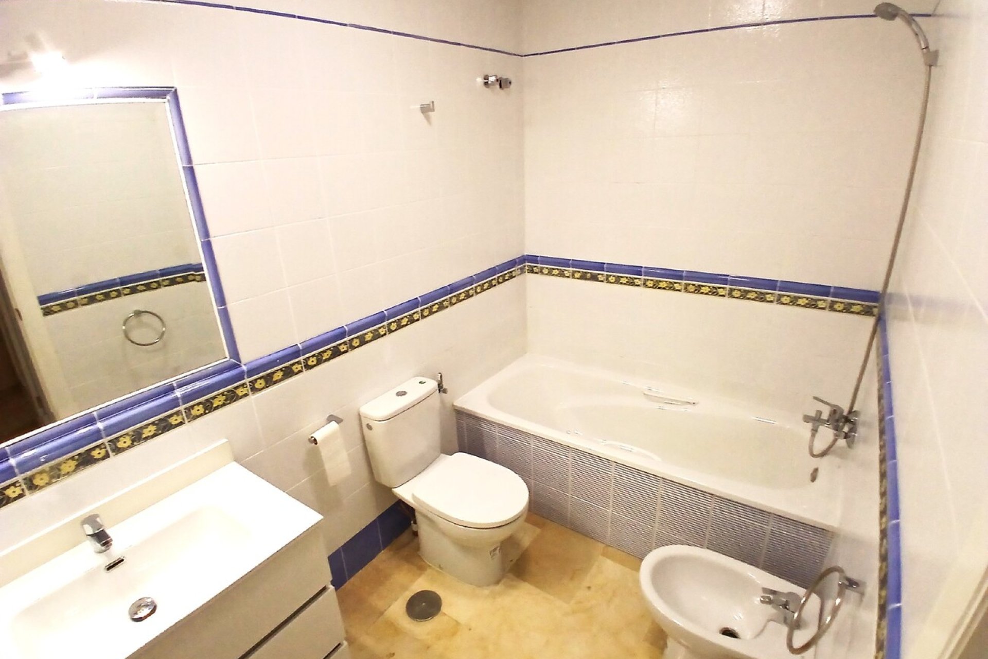 Resale - Bungalow - Orihuela Costa - La Rioja V