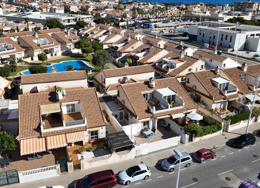 Resale - Bungalow - Orihuela Costa - La Zenia
