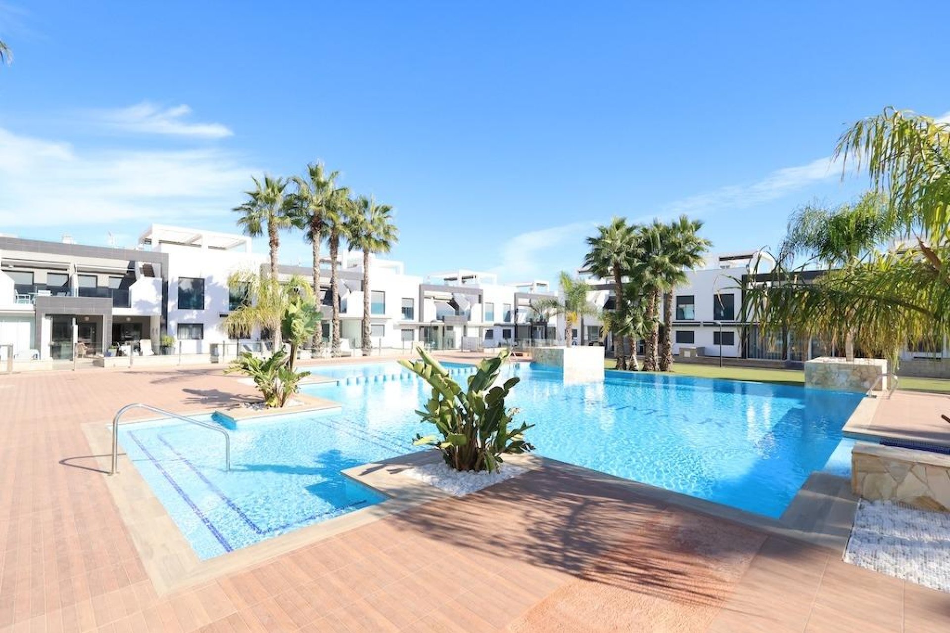 Resale - Bungalow - Orihuela Costa - La Zenia