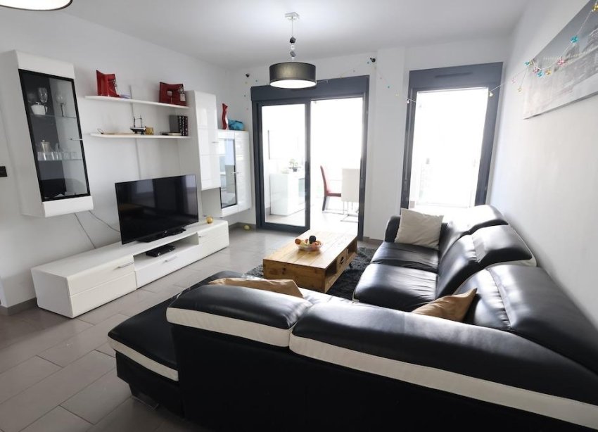 Resale - Bungalow - Orihuela Costa - La Zenia