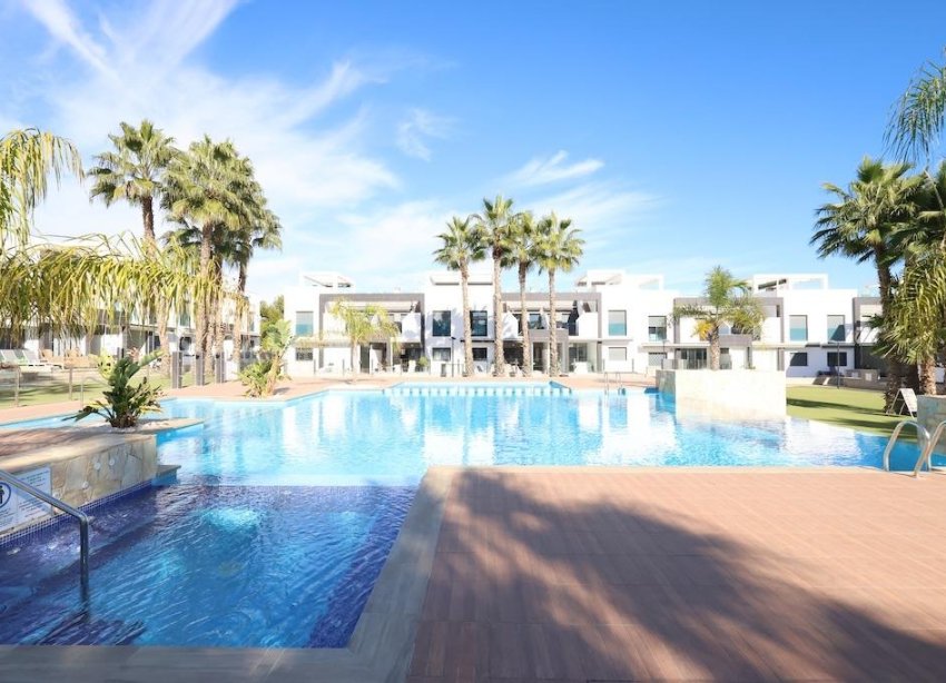 Resale - Bungalow - Orihuela Costa - La Zenia