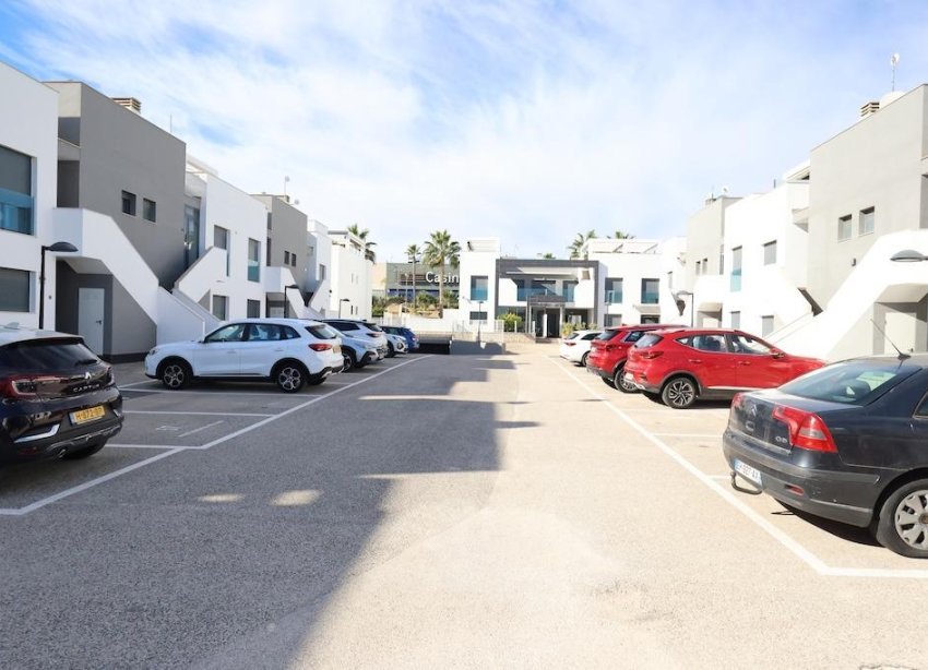 Resale - Bungalow - Orihuela Costa - La Zenia