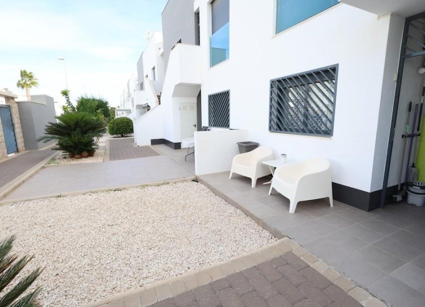 Resale - Bungalow - Orihuela Costa - La Zenia