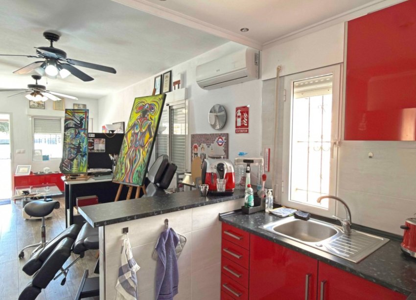 Resale - Bungalow - Orihuela Costa - La Zenia