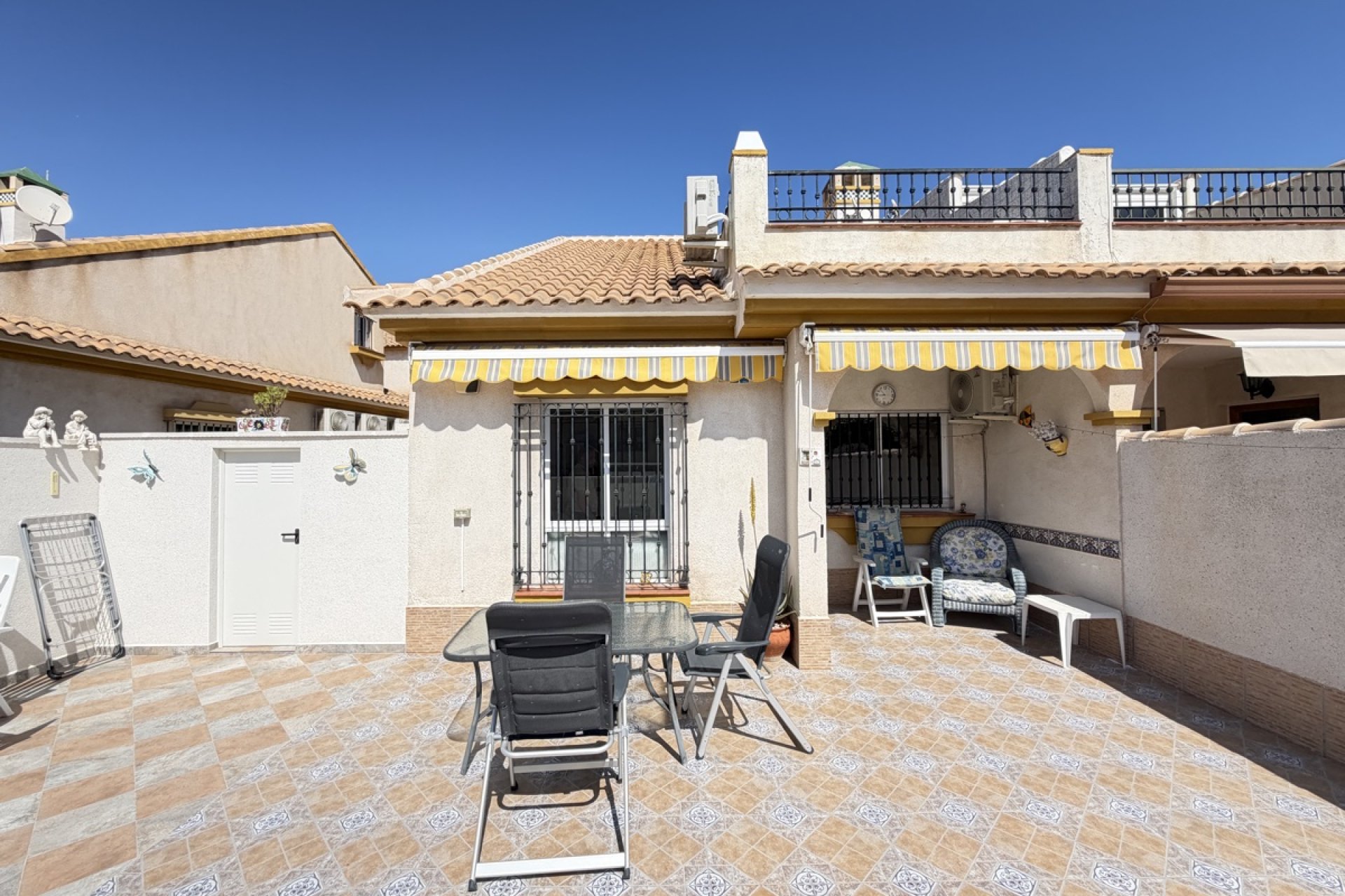 Resale - Bungalow - Orihuela Costa - La Zenia
