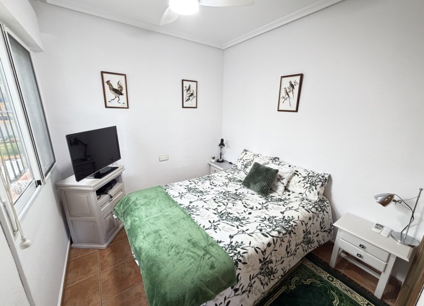 Resale - Bungalow - Orihuela Costa - La Zenia