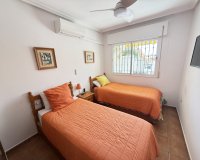 Resale - Bungalow - Orihuela Costa - La Zenia