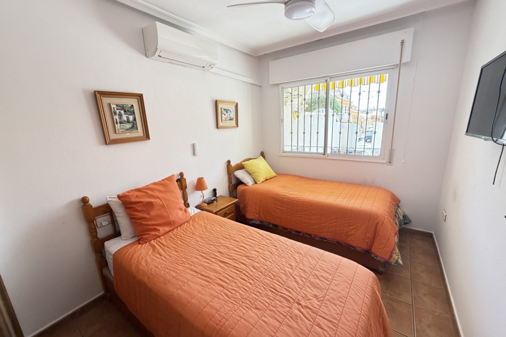 Resale - Bungalow - Orihuela Costa - La Zenia