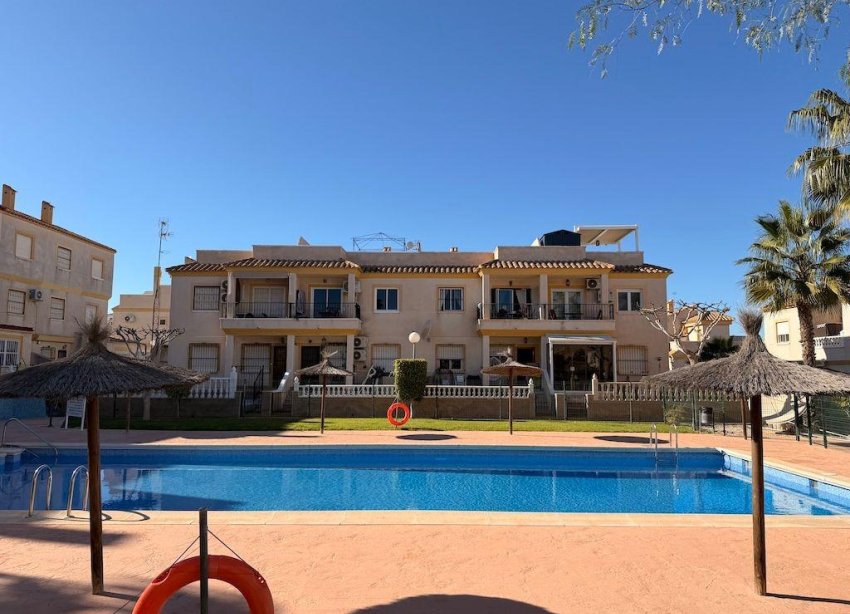 Resale - Bungalow - Orihuela Costa - Las Filipinas