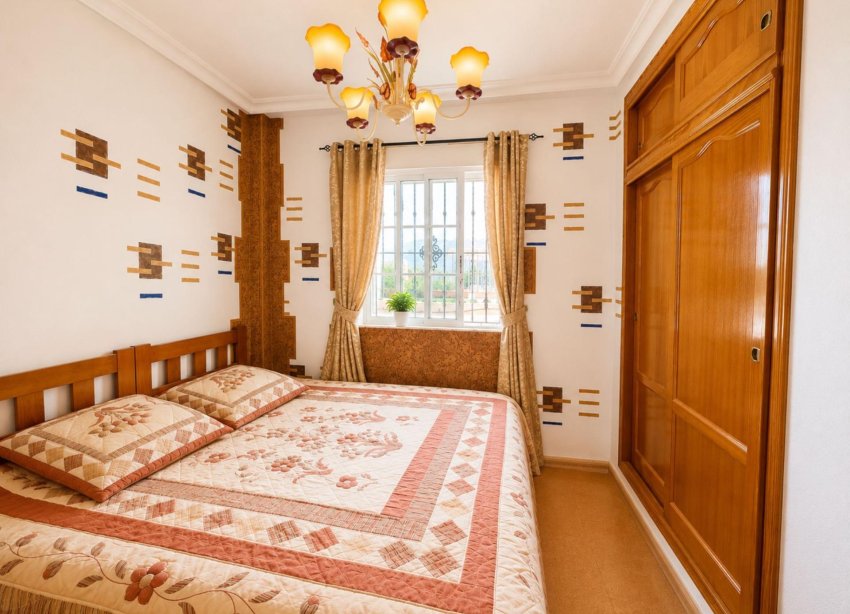 Resale - Bungalow - Orihuela Costa - Lomas de Cabo Roig