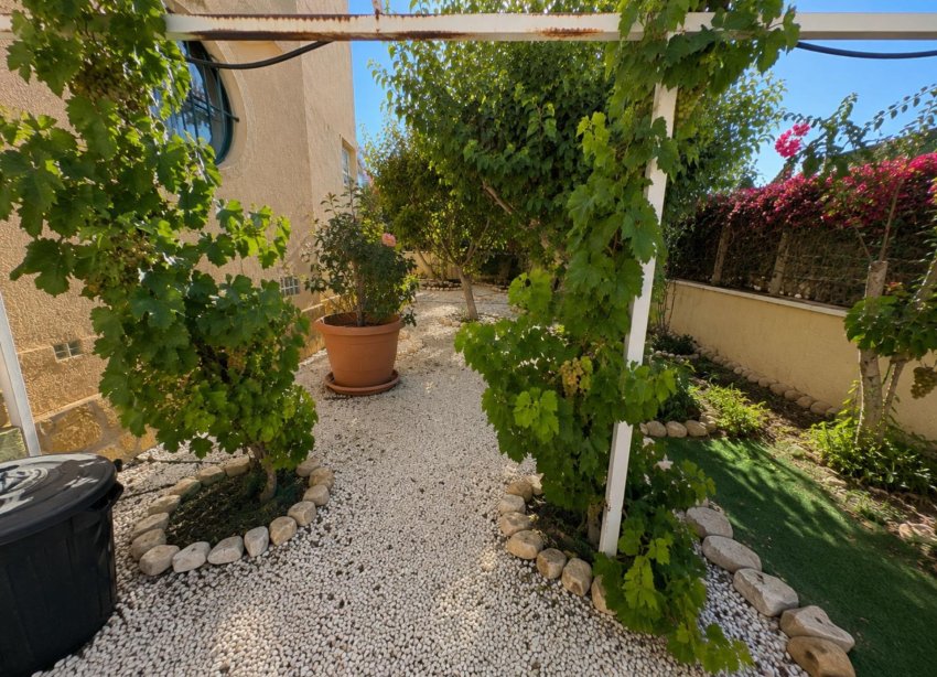 Resale - Bungalow - Orihuela Costa - Lomas de Cabo Roig