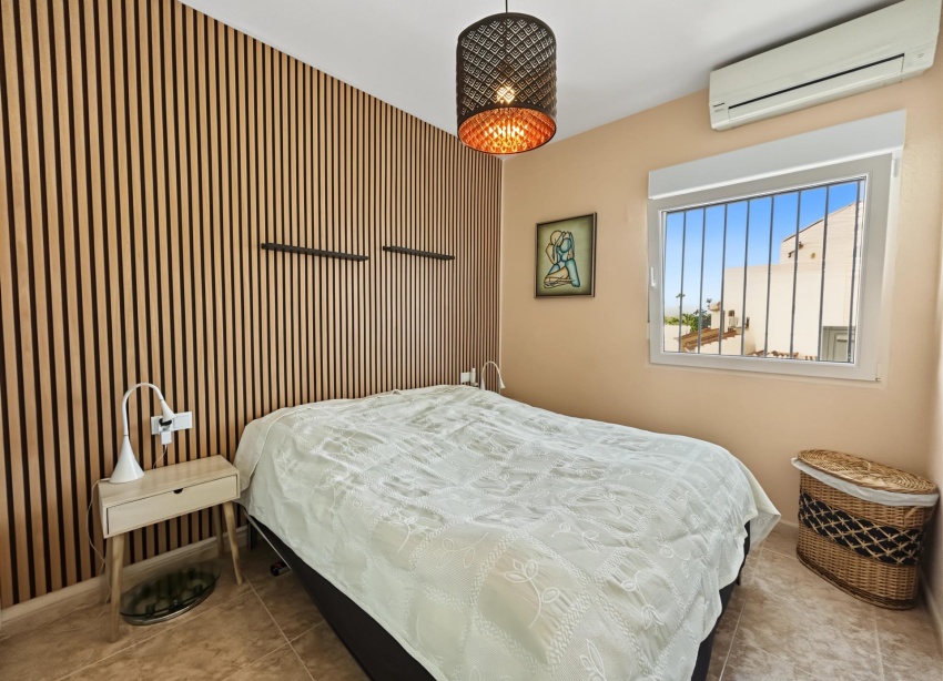 Resale - Bungalow - Orihuela Costa - Lomas de Don Juan