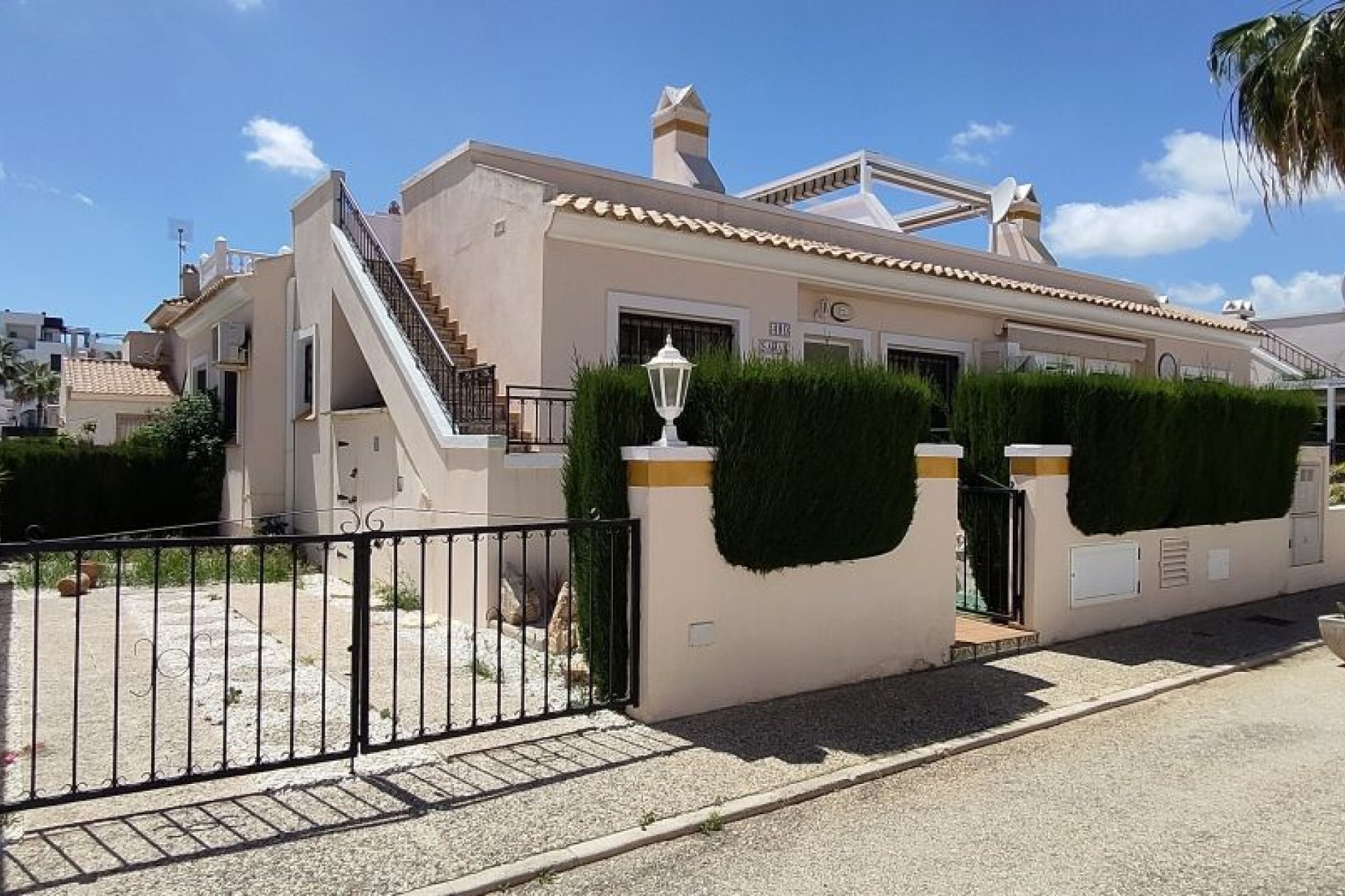 Resale - Bungalow - Orihuela Costa - Los Dolses