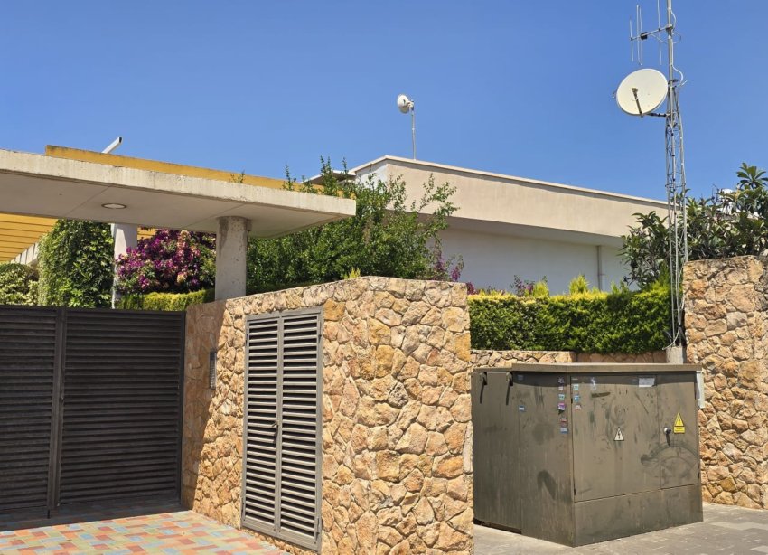 Resale - Bungalow - Orihuela Costa - Mil Palmeras