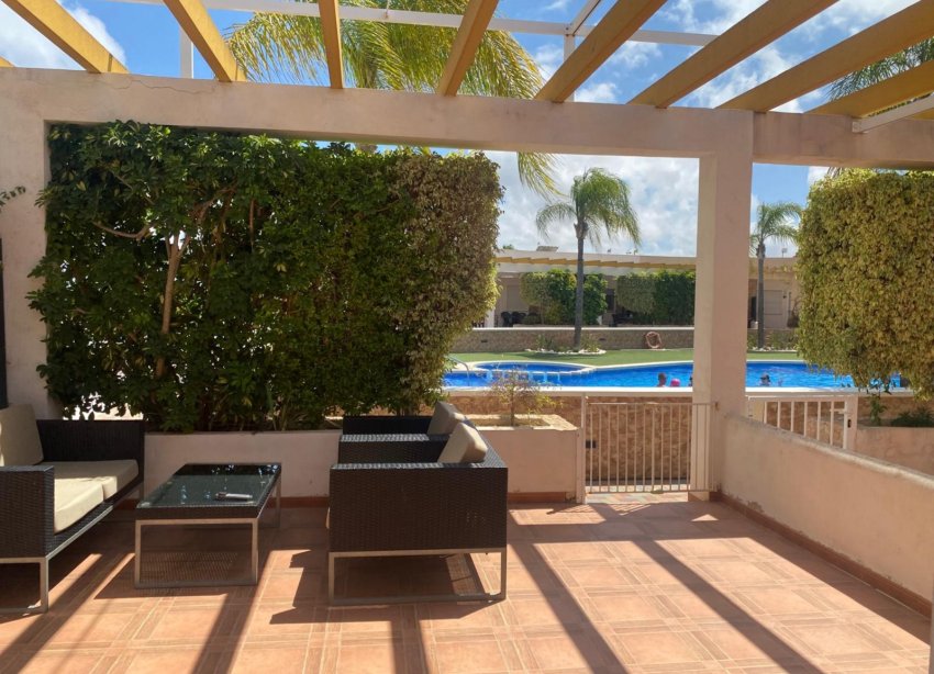 Resale - Bungalow - Orihuela Costa - Mil Palmeras