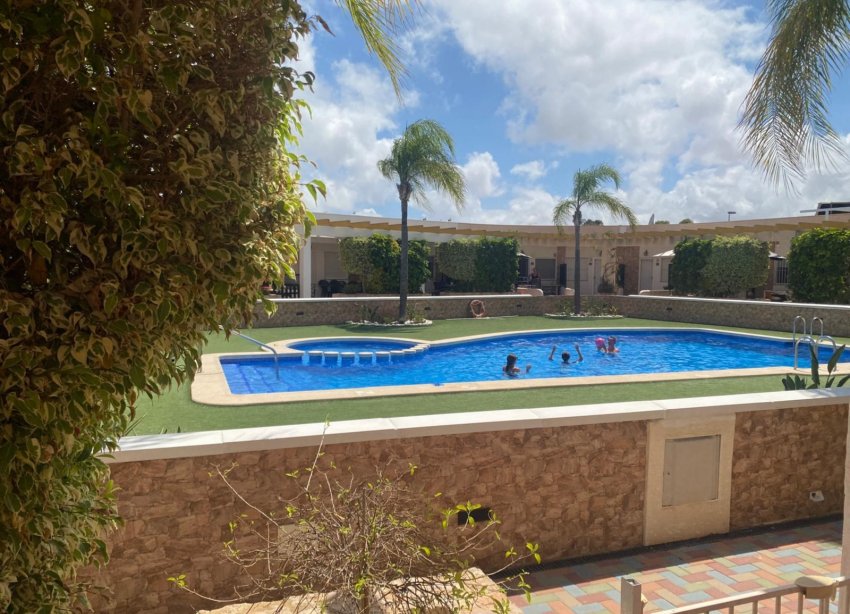 Resale - Bungalow - Orihuela Costa - Mil Palmeras