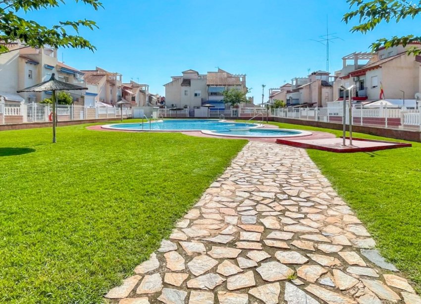 Resale - Bungalow - Orihuela Costa - Playa Flamenca