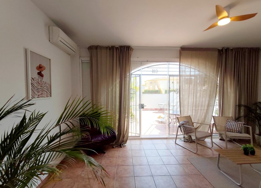 Resale - Bungalow - Orihuela Costa - Playa Flamenca