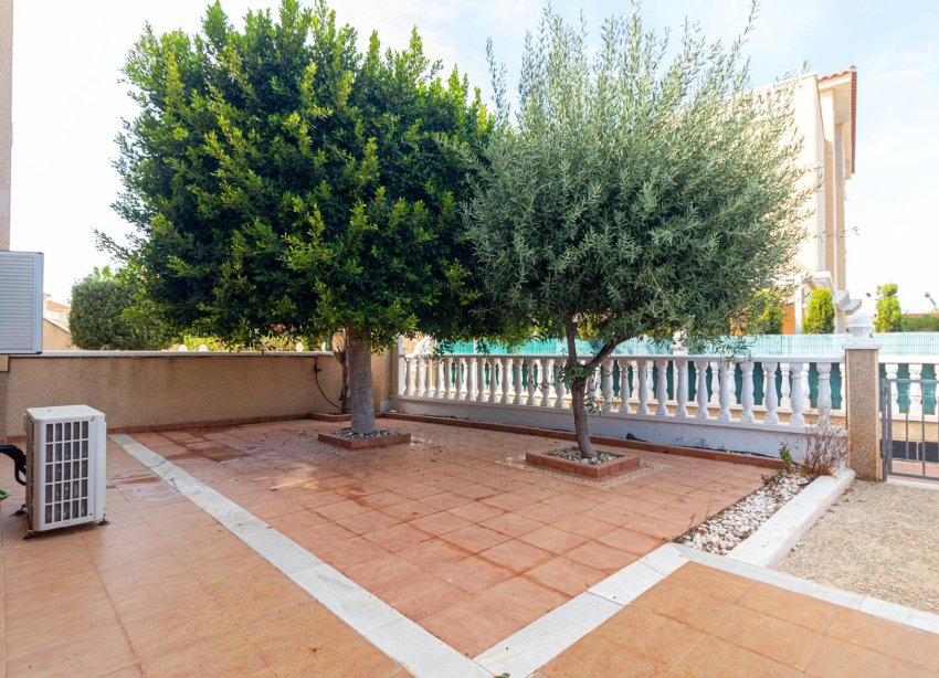 Resale - Bungalow - Orihuela Costa - Punta Prima