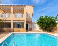 Resale - Bungalow - Orihuela Costa - Punta Prima