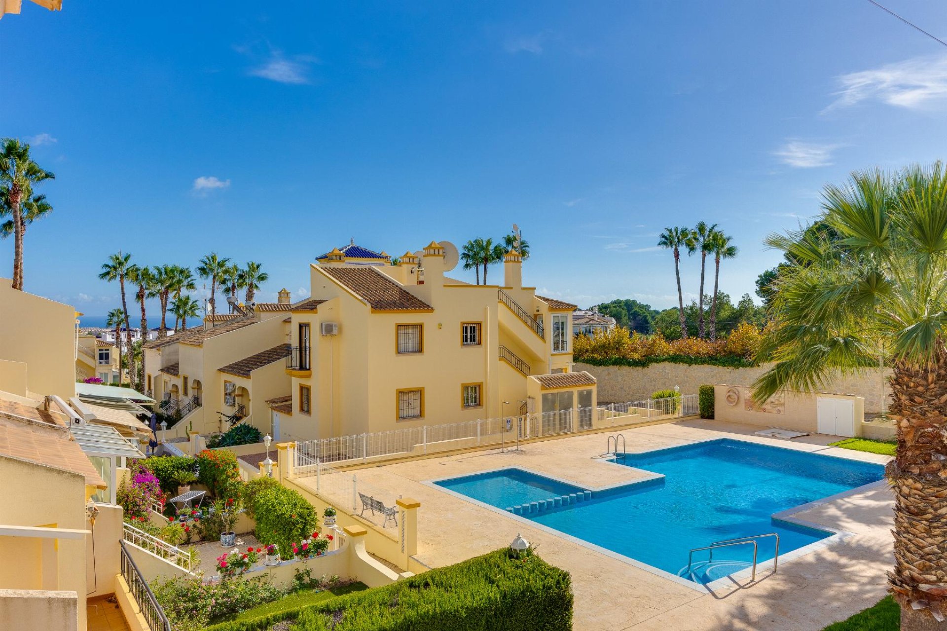 Resale - Bungalow - Orihuela Costa - Villamartín