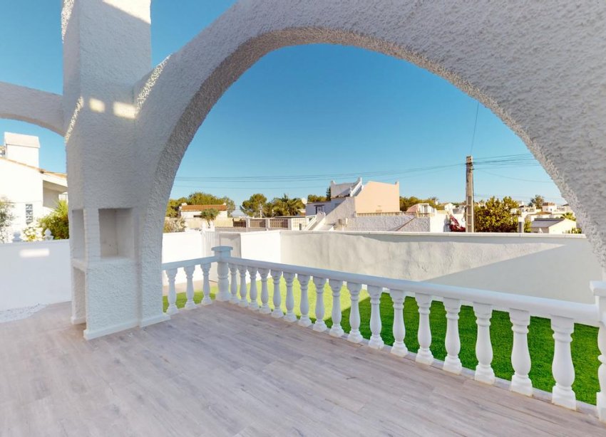 Resale - Bungalow - Orihuela Costa - Villamartin