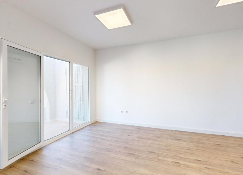 Resale - Bungalow - Orihuela Costa - Villamartin