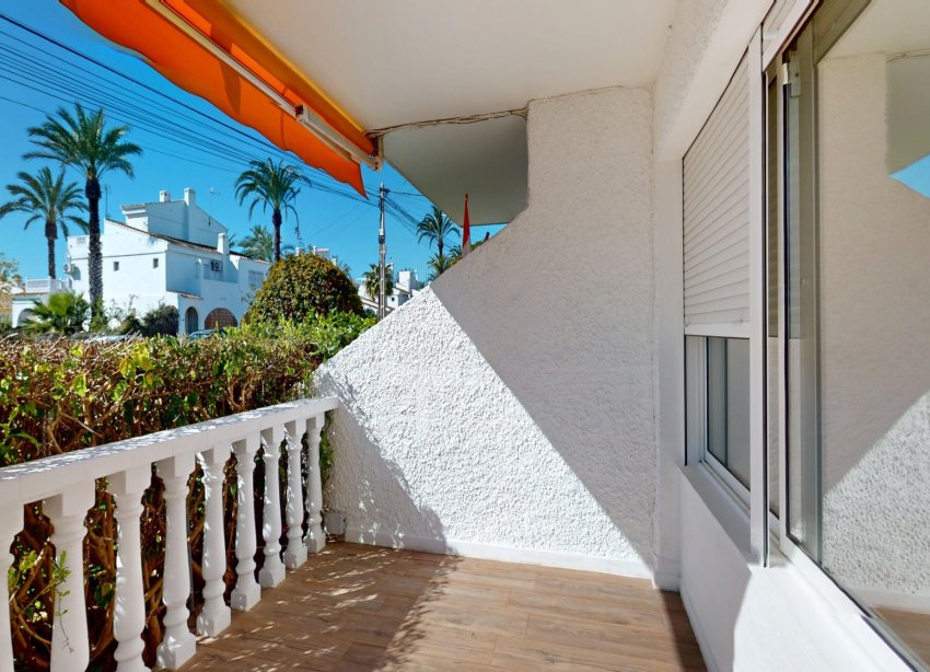 Resale - Bungalow - Orihuela Costa - Villamartín