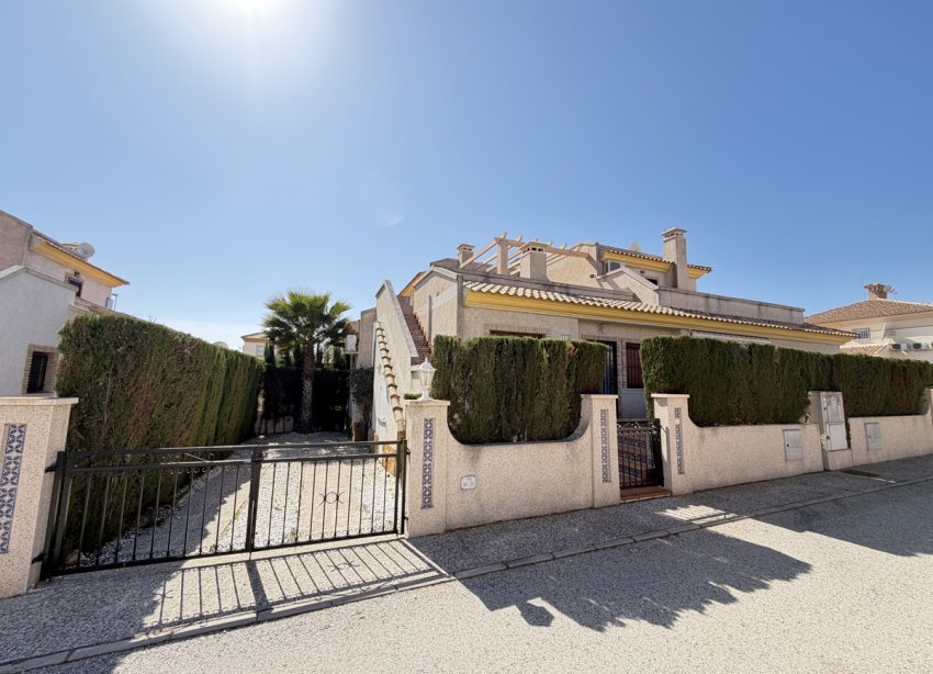 Resale - Bungalow - Orihuela Costa - Villamartin