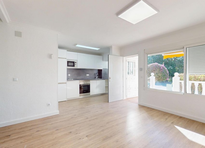 Resale - Bungalow - Orihuela Costa - Villamartín